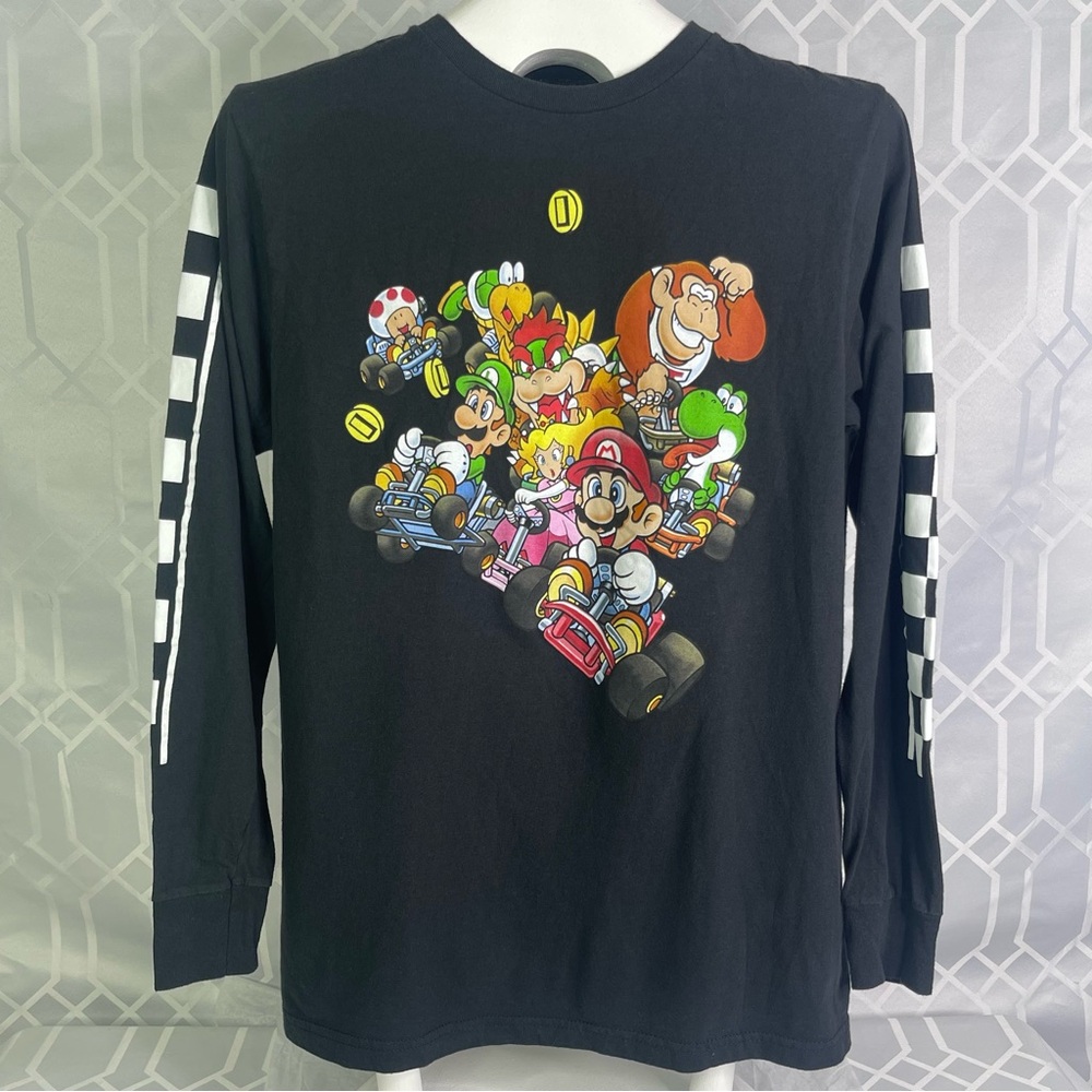 Nintendo Mario Kart Checkerboard Sleeve Black Graphic Long Sleeve Tee Size M
